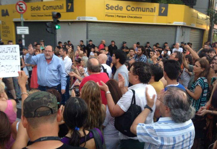 Nueva manifestación por seguridad en Flores. 