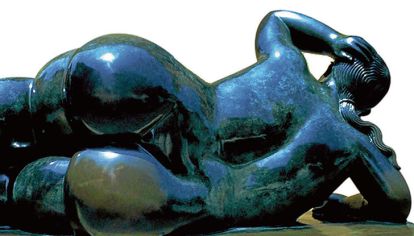 Botero. Una escultura del artista colombiano, cuyo sello son los cuerpos voluminosos.