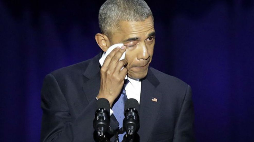 Obama se emocionó durante su discurso de despedida.