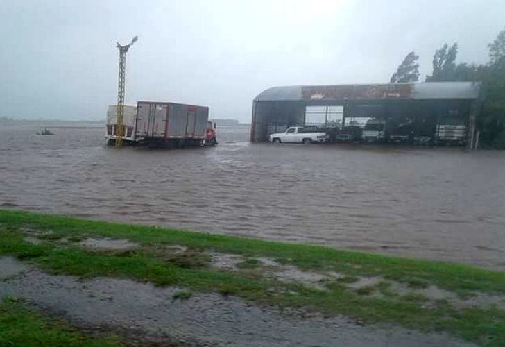 Santa Fe inundada. Una de las escenas más dramáticas se vive en Villa Constitución.