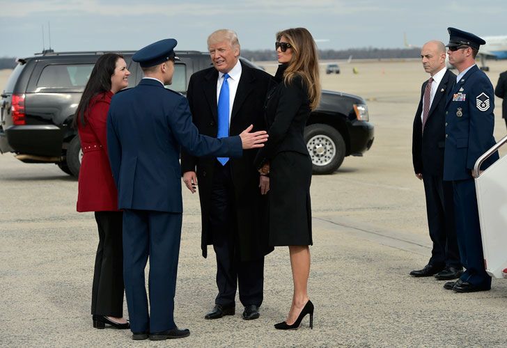 Trump y Melania ya en tierra