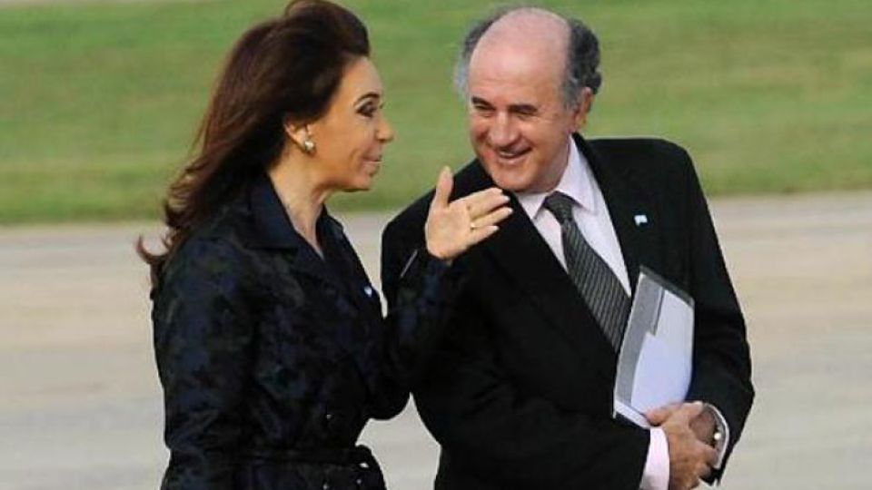 Cristina y Parrilli, una dupla en un diálogo caliente.