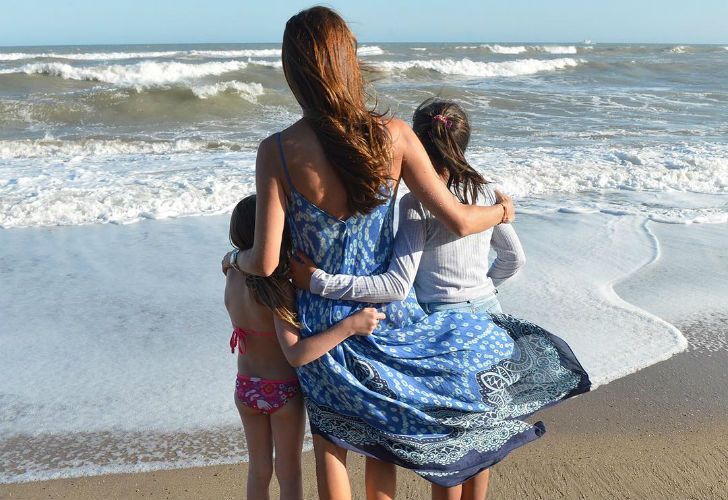 Mauricio Macri y Juliana Awada en las playas de Chapadmalal.