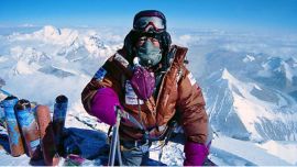 849520-files-nepal-everest-japan-senior-climbing
