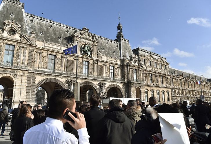 Ataque al Louvre