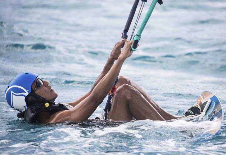 Obama dedicó dos días a aprender a hacer kitesurf.