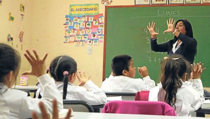 A la educación pública le está faltand una meritocracia real.