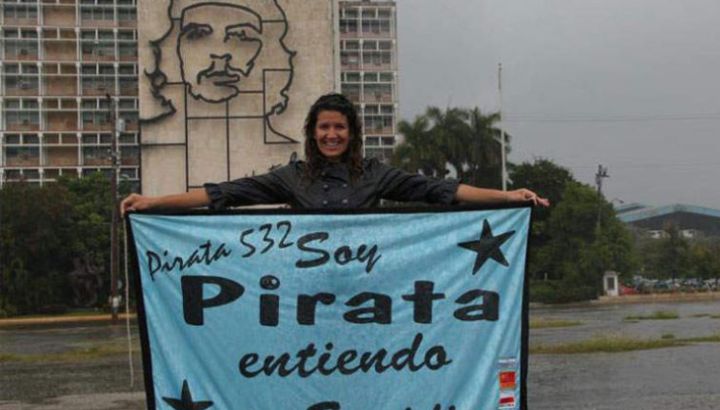 0304-bandera-pirata-g12