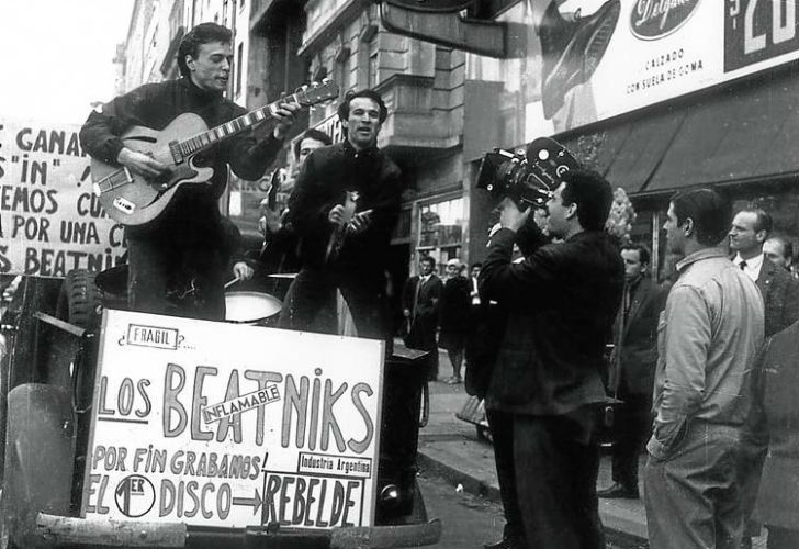 Los Beatniks.