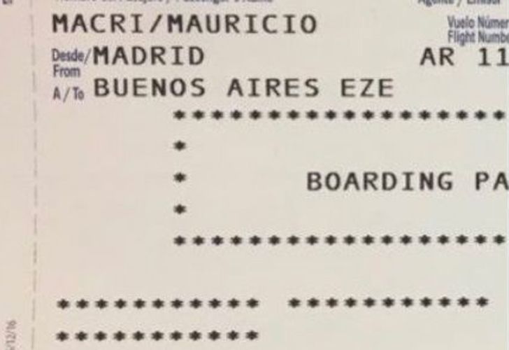 Mulas en el avion con Macri