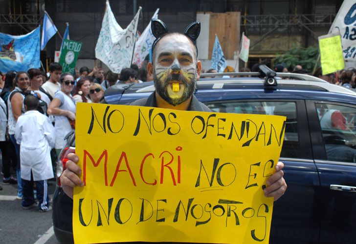 Mensajes para Macri en la marcha docente