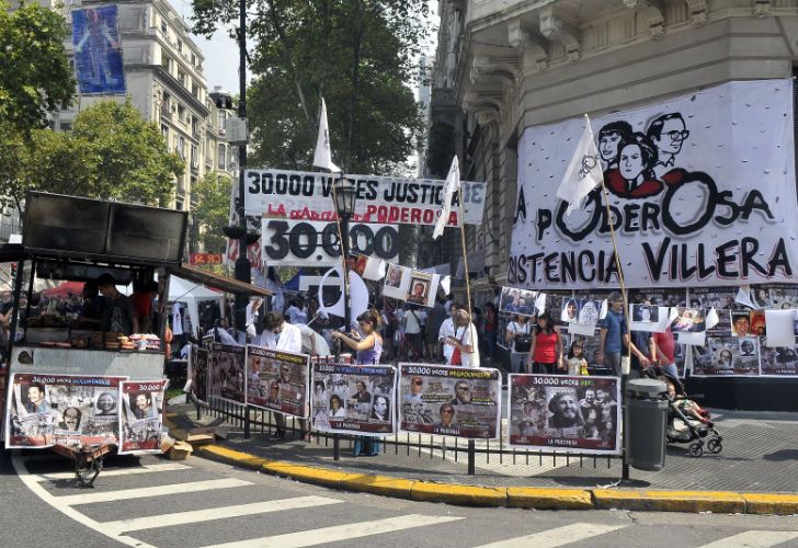 Los concurrentes al acto del día de la Memoria cargaron contra Macri y su Gobierno. 