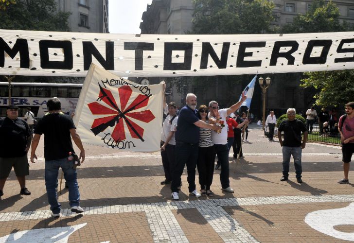 Los concurrentes al acto del día de la Memoria cargaron contra Macri y su Gobierno. 