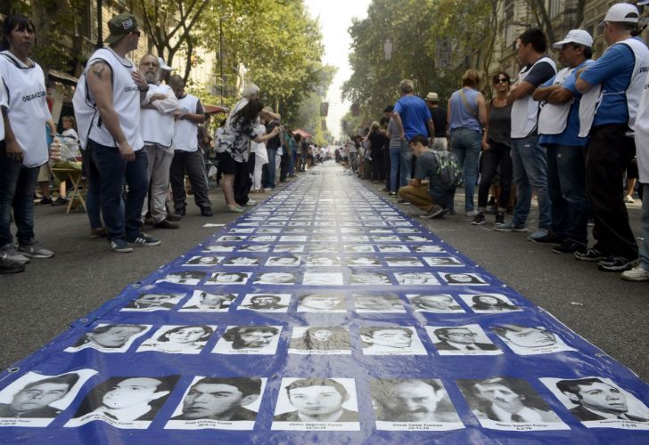 Marchas por el día el Día de la Memoria, a 41 años del golpe cívico militar.