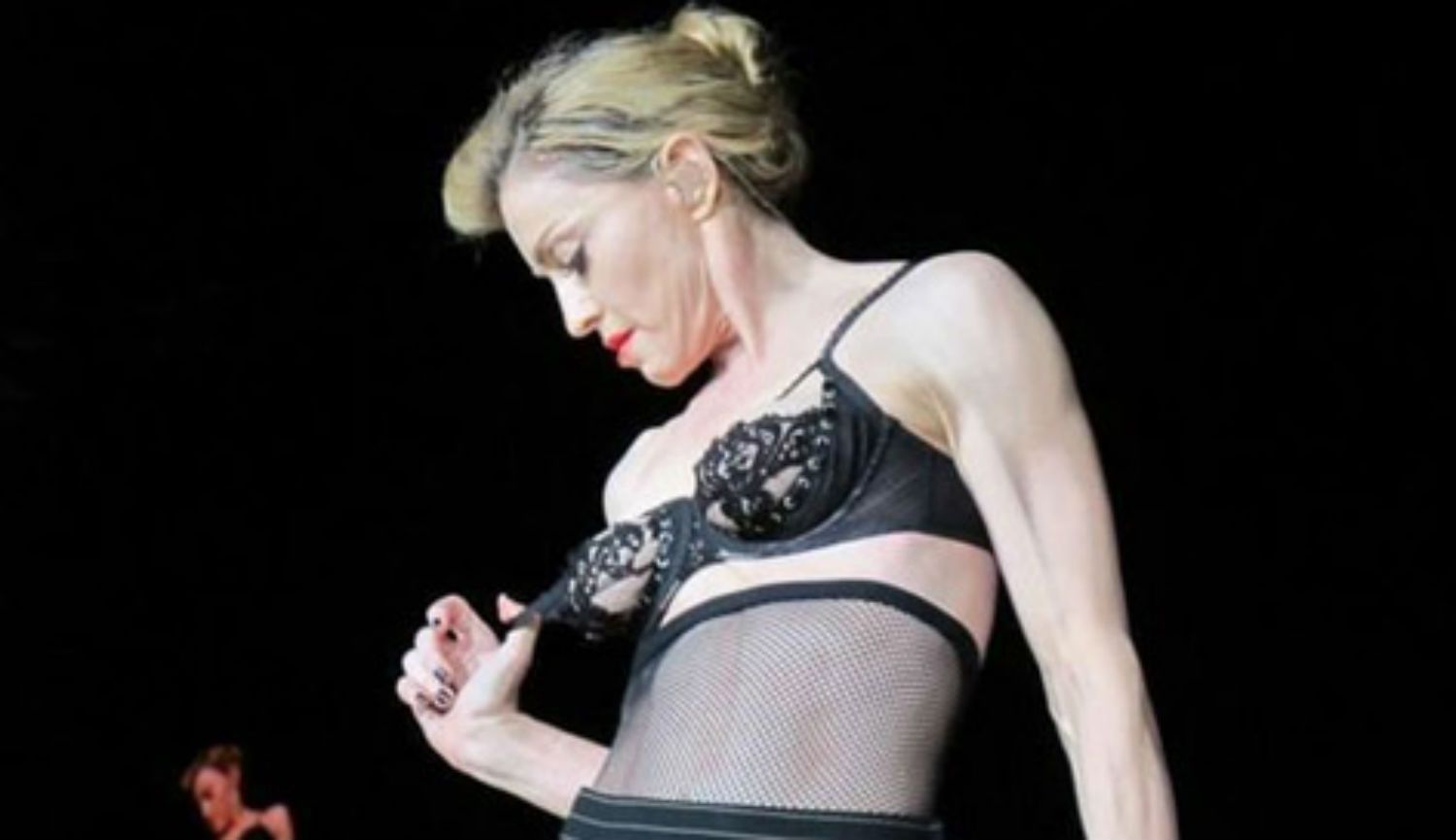 Мадонна певица в белье