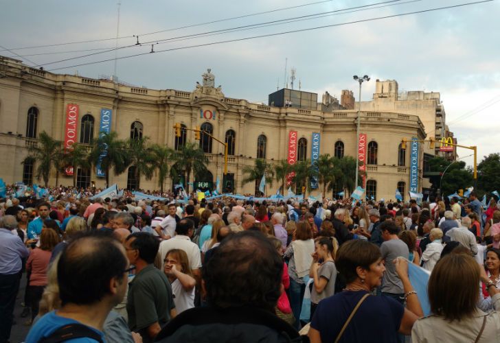 Así se vivió la "marcha por la democracia" en Córdoba.