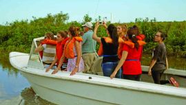 Banco de la In+®s lancha