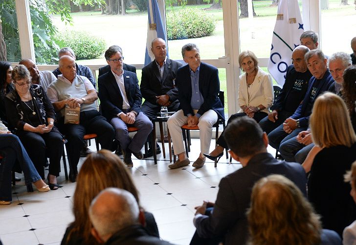 Macri, con veteranos y familiares de caídos en la Guerra de las Islas Malvinas.