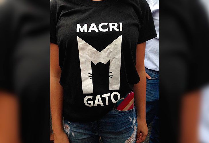 Remera Macri gato