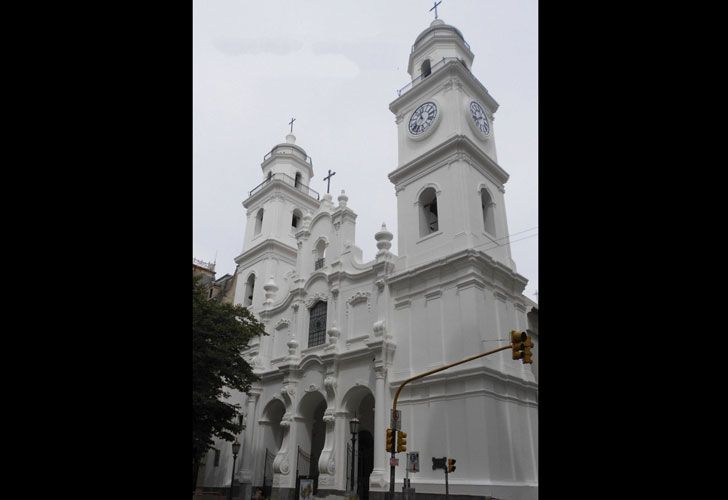 El reloj de la iglesia de San Igancio, en San Telmo. 