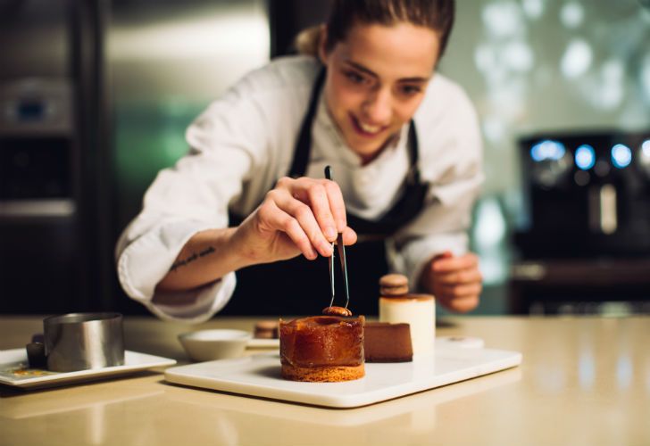 Reconocidas escuelas de pastelería presentaron su propuesta gastronómica para el concurso de Nespresso Café Patisserie.