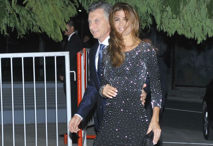 Macri y Juliana Awada llegan a la fiesta.