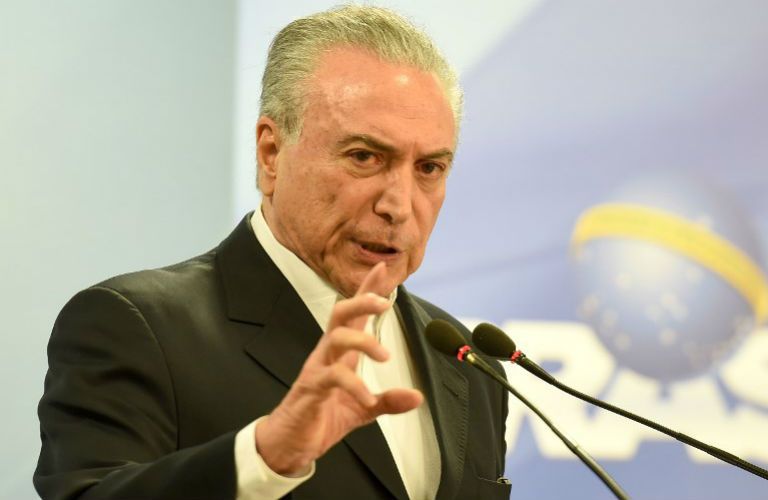 El presidente Temer asegura que no renuncia. Sin embargo, su partido anunció que se retira del Gobierno.