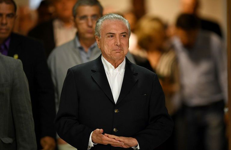 El presidente Temer asegura que no renuncia. Sin embargo, su partido anunció que se retira del Gobierno.