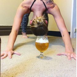 2306_beer_yoga_03