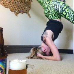 2306_beer_yoga_05
