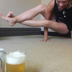 2306_beer_yoga_08