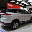 geely-emgrand-x7-trasera