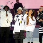 Ariana Grande-Manchester (11)