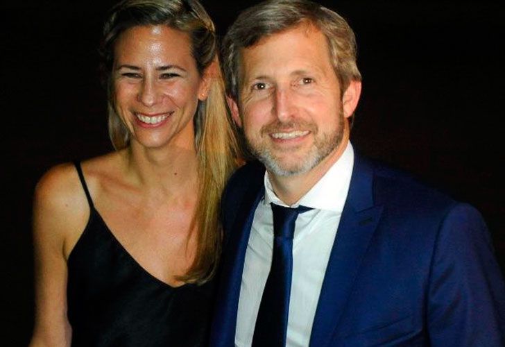 Rogelio Frigerio, tiene a su esposa Victoria Costoya en el cargo de Coordinadora de Articulación de Asuntos Internacionales del Ministerio de Desarrollo Social.