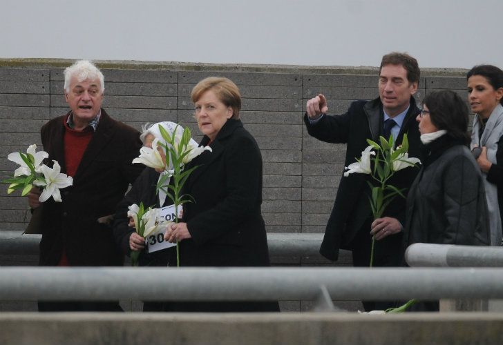 Angela Merkel visitó el Parque de la Memoria junto a una Madre de Plaza de Mayo