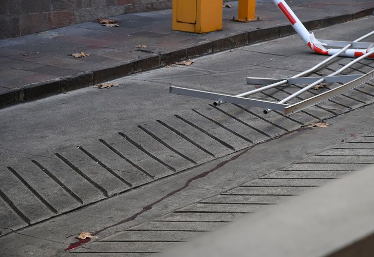 El custodio de Báez resultó herido, al caer de un segundo piso de la Clínica Los Arcos.