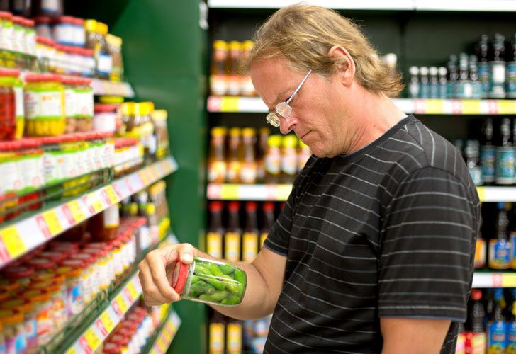 Pediatras piden que menores de un año no beban jugos de fruta