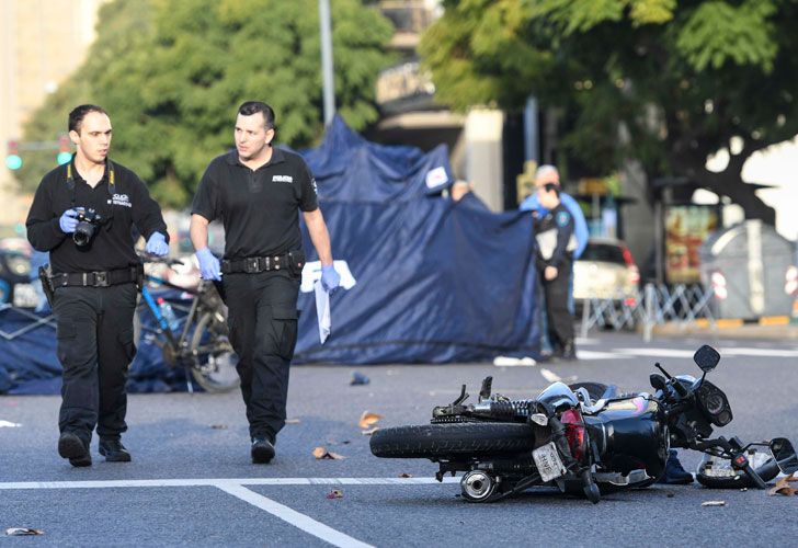 Dos motochorros murieron tras robo, persecución y choque múltiple en Retiro