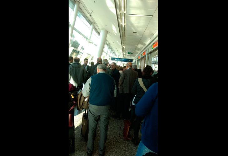 Evacuan el ingreso a Aeroparque en Arribos nacionales por un bolso sospechoso