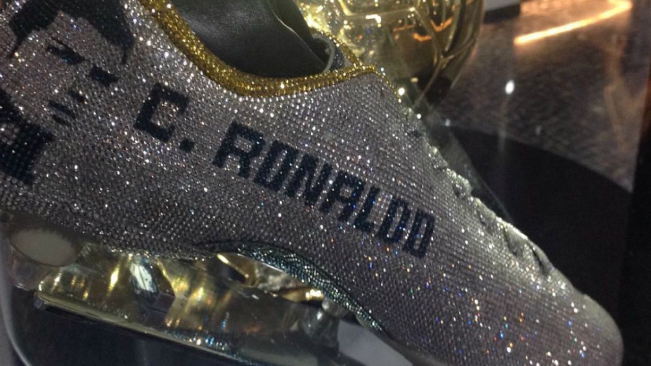 precio Molester Sostener Cristiano Ronaldo ya tiene sus botines de cristal | 442