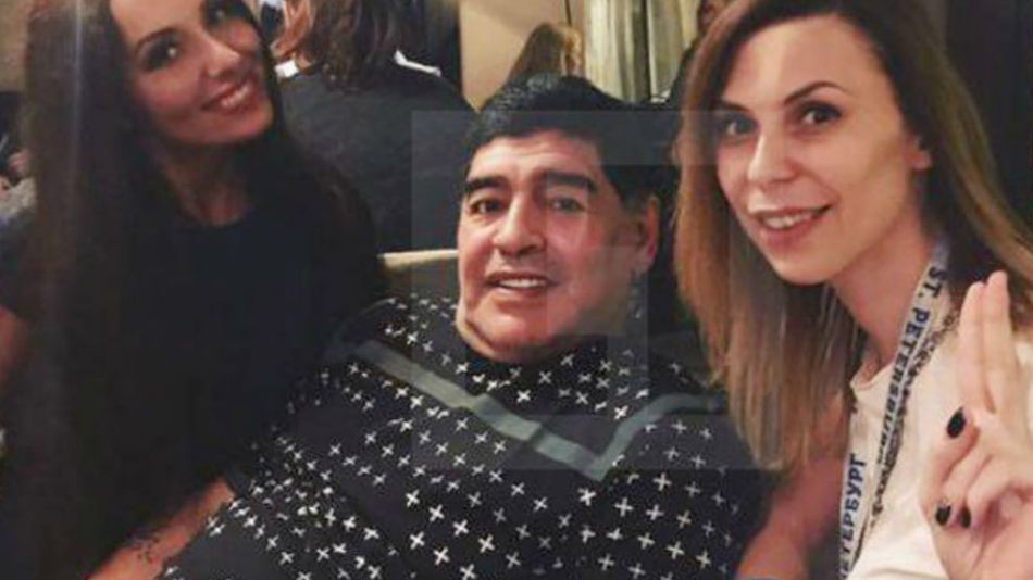 Ekaterina Nadolskaya-Diego Maradona