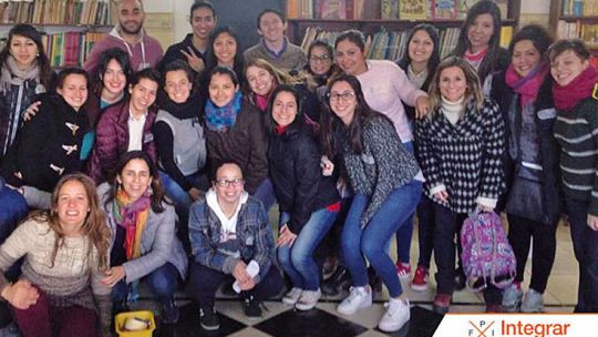 Equipo. Las personas que forman la Fundación Integrar realizan cursos juntos a otras organizaciones como Lider.ar, para brindar un mejor acompañamiento educativo.