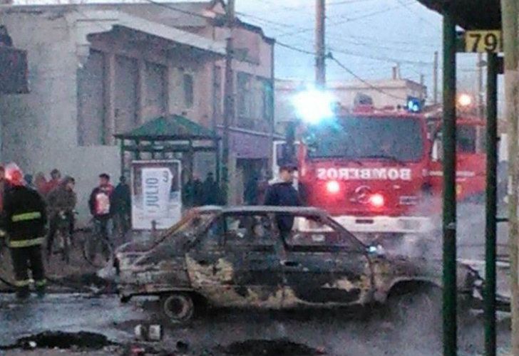 La policía dispersó hoy con balas de goma a los manifestantes.