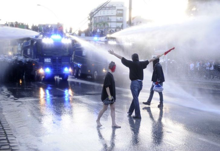 El sábado está prevista otra gran manifestación convocada por grupos de extrema izquierda.