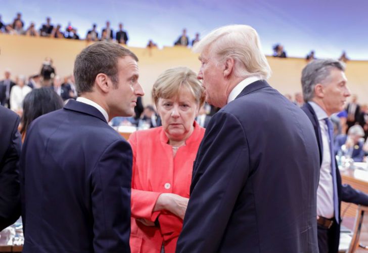 Pese a su discreción, la premier alemana no pudo ocultar su disgusto con Trump y Putin durante la reunión del G20.