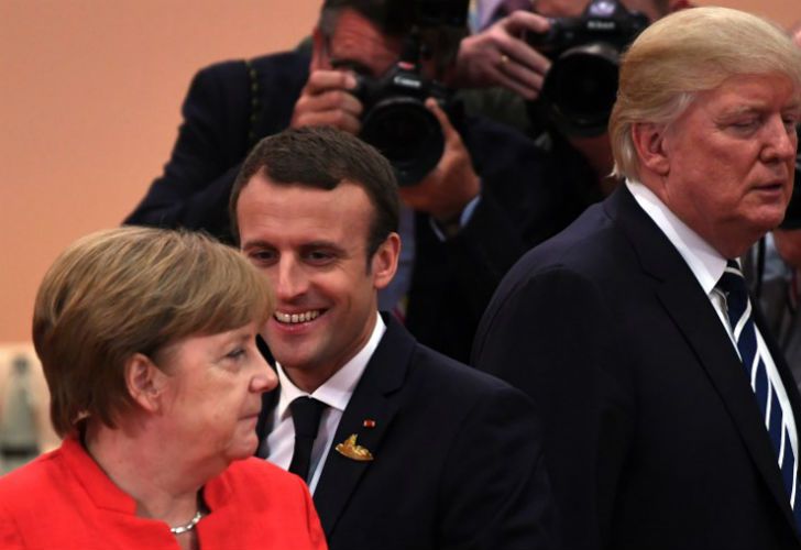 Pese a su discreción, la premier alemana no pudo ocultar su disgusto con Trump y Putin durante la reunión del G20.