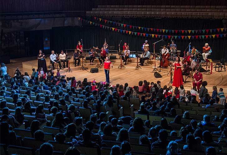 Los Músicos Clásicos de Buenos Aires y los artistas del Espacio para la Infancia despedirán las vacaciones.