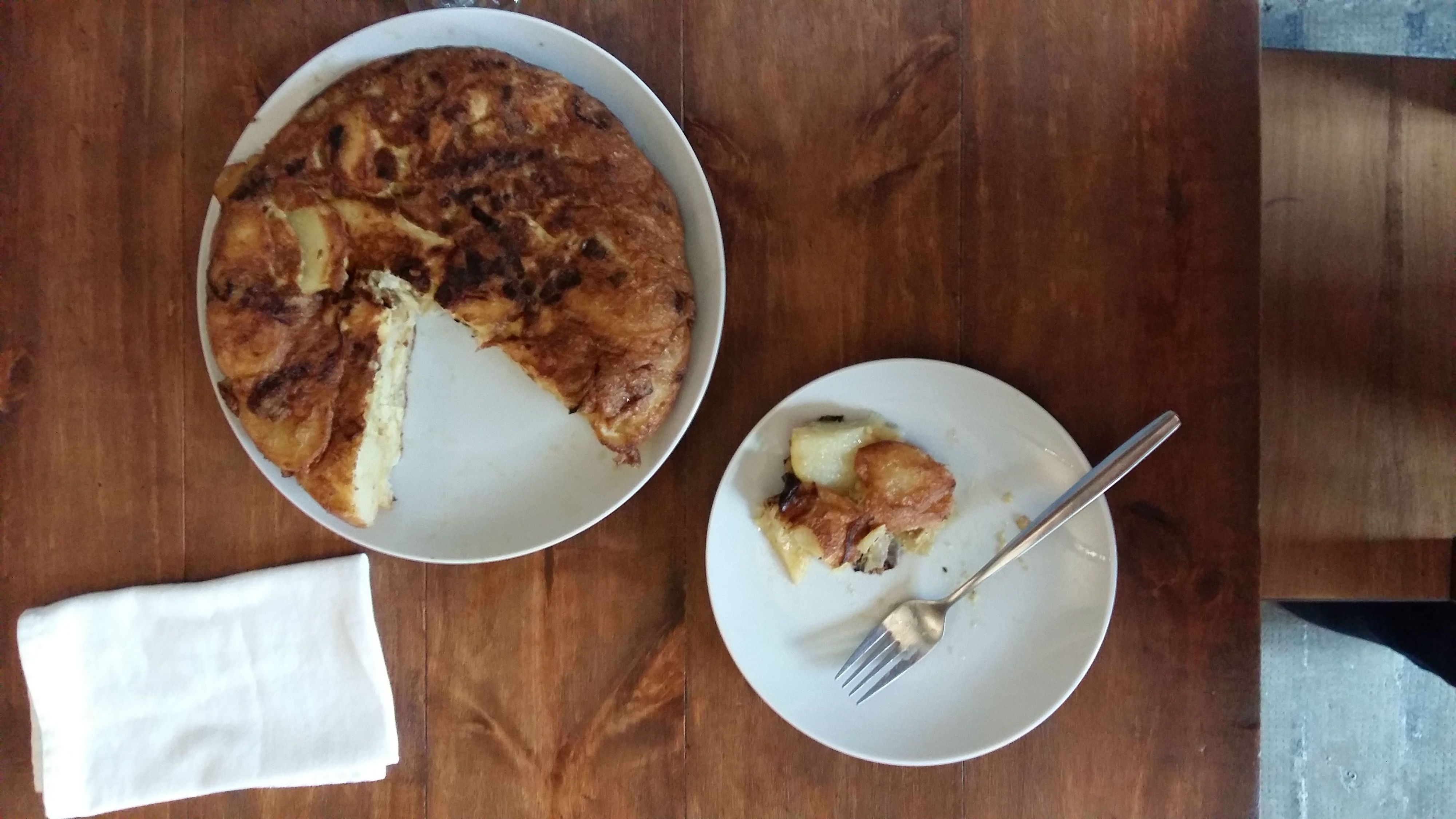 La tortilla de papas de Lekeitio, un bodegón vasco en Chacarita