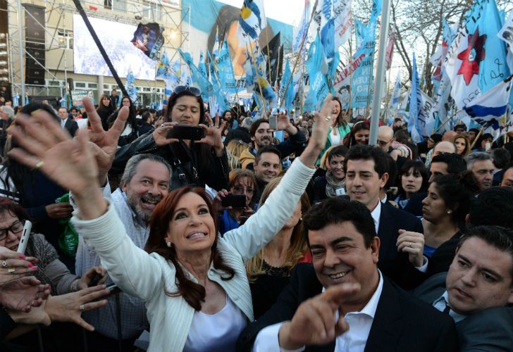   Cristina en 2015, durante la primera inauguración. Desde la oposición aseguraban que sólo habían habilitado un tramo de la obra.