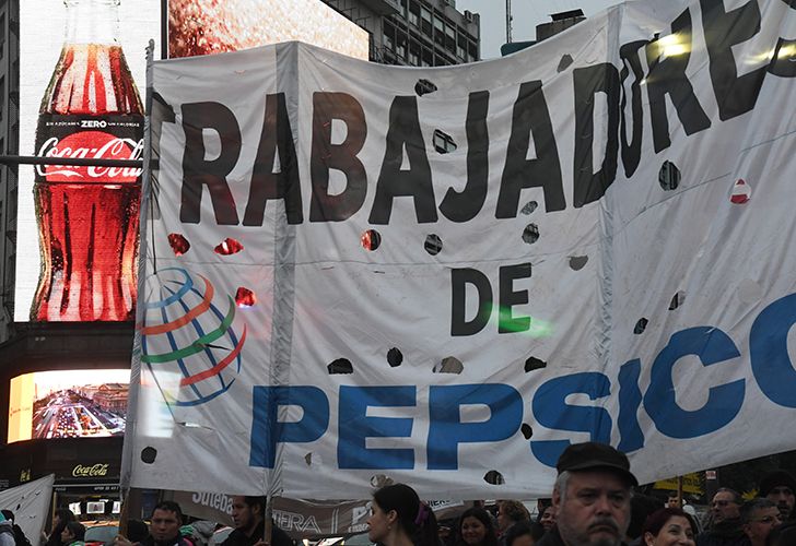 Corte en el obelisco